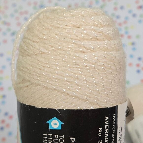 VINTAGE RED HEART WINTUK POMPADOUR YARN EGGSHELL - Picture 8 of 9